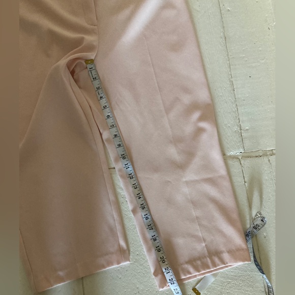Chicos size 1 NWOT light pink Capri dress pants 8 10 crop - Picture 4 of 7